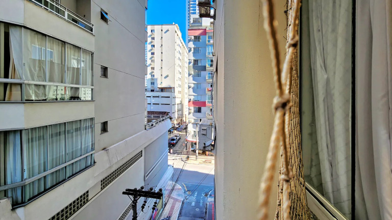 Imagem Apartamento com 2 Quartos à Venda, 90 m² em Centro - Balneário Camboriú