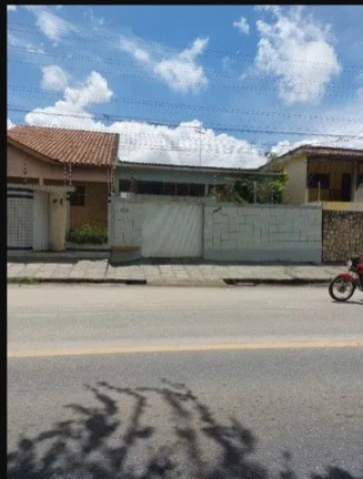 Casa com 3 Quartos à Venda, 132 m² em Centro - Campina Grande
