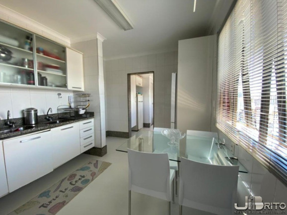 Imagem Imóvel com 4 Quartos à Venda, 322 m² em Itaigara - Salvador Imagem Imóvel com 4 Quartos à Venda, 322 m² em Itaigara - Salvador