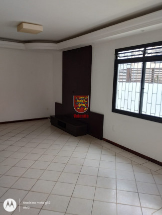 Imagem Casa com 3 Quartos à Venda, 306 m² em Capoeiras - Florianópolis Imagem Casa com 3 Quartos à Venda, 306 m² em Capoeiras - Florianópolis