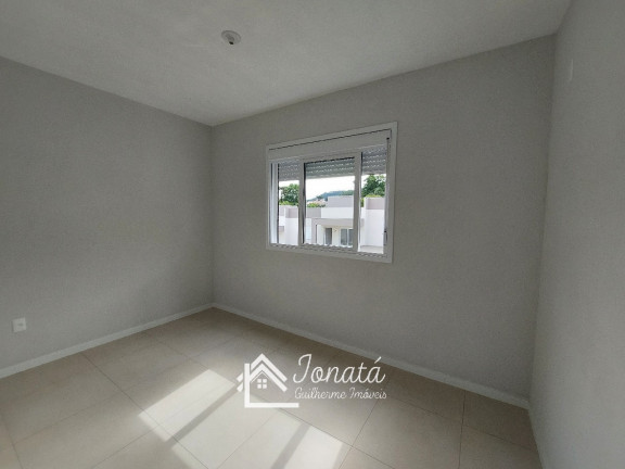 Imagem Casa com 2 Quartos à Venda, 67 m² em Centro - Vale Real