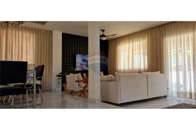 Imagem Casa de Condomínio com 5 Quartos à Venda, 222 m² em Itapeba - Maricá