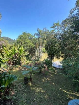 Imagem Chácara com 3 Quartos à Venda, 300 m² em Moqueta - Santa Branca Imagem Chácara com 3 Quartos à Venda, 300 m² em Moqueta - Santa Branca