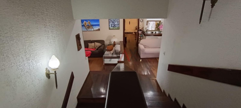 Imagem Casa com 5 Quartos para Alugar, 470 m² em Bonsucesso - Guarapuava Imagem Casa com 5 Quartos para Alugar, 470 m² em Bonsucesso - Guarapuava