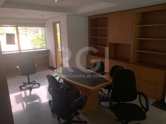 Imagem Sala Comercial à Venda, 111 m² em Floresta - Porto Alegre Imagem Sala Comercial à Venda, 111 m² em Floresta - Porto Alegre