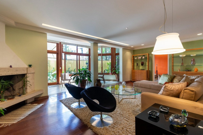 Imagem Casa com 4 Quartos à Venda, 440 m² em Jardim Prudência - São Paulo