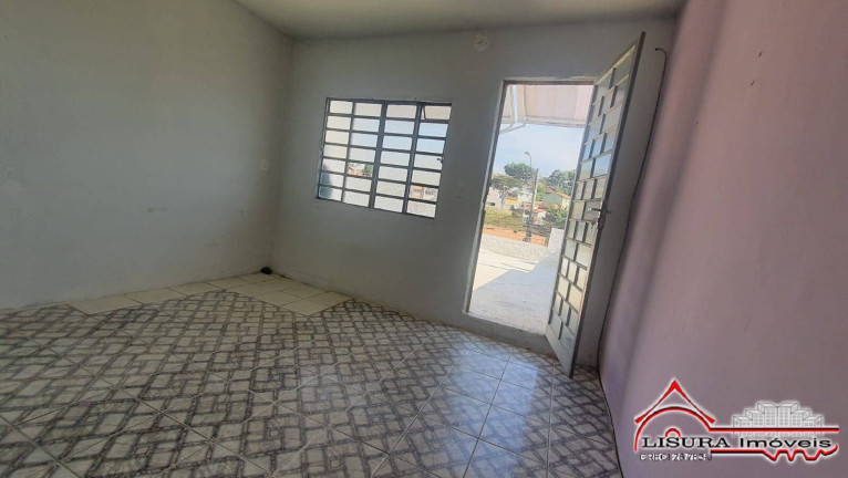 Casa com 1 Quarto para Alugar,  em Parque Santo Antônio - Jacareí