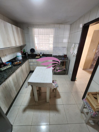 Imagem Casa com 3 Quartos à Venda, 95 m² em Alto Boqueirão - Curitiba Imagem Casa com 3 Quartos à Venda, 95 m² em Alto Boqueirão - Curitiba