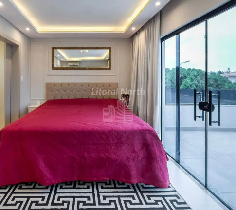 Imagem Casa com 3 Quartos à Venda, 270 m² em São João - Itajaí Imagem Casa com 3 Quartos à Venda, 270 m² em São João - Itajaí