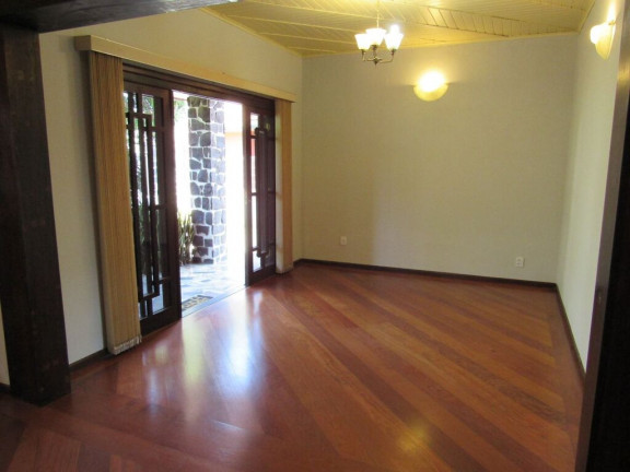 Imagem Casa com 5 Quartos à Venda, 298 m² em Rebouças - Curitiba