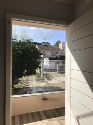 Imagem Casa com 3 Quartos à Venda, 250 m² em Bonfim - Santa Maria Imagem Casa com 3 Quartos à Venda, 250 m² em Bonfim - Santa Maria