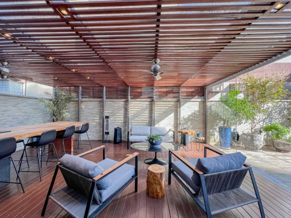 Imagem Imóvel com 3 Quartos à Venda,  em Petrópolis - Porto Alegre