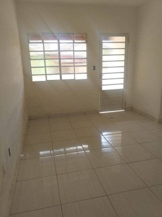 Imagem Casa com 2 Quartos à Venda, 150 m² em Recanto Da Serra - Esmeraldas Imagem Casa com 2 Quartos à Venda, 150 m² em Recanto Da Serra - Esmeraldas