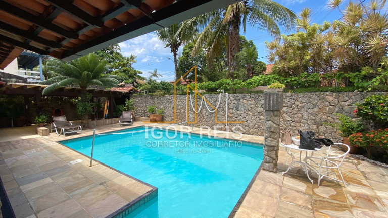 Imagem Casa com 5 Quartos à Venda,  em Camboinhas - Niterói