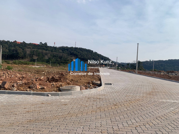 Imagem Terreno à Venda, 240 m² em Barracão - Bento Gonçalves Imagem Terreno à Venda, 240 m² em Barracão - Bento Gonçalves