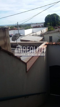 Imagem Sobrado com 7 Quartos à Venda, 150 m² em Boa Vista - Uberaba Imagem Sobrado com 7 Quartos à Venda, 150 m² em Boa Vista - Uberaba