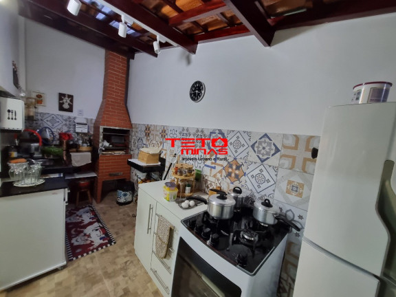 Imagem Casa com 4 Quartos à Venda, 135 m² em à 1000m Do Centro Da Cidade - São Lourenço