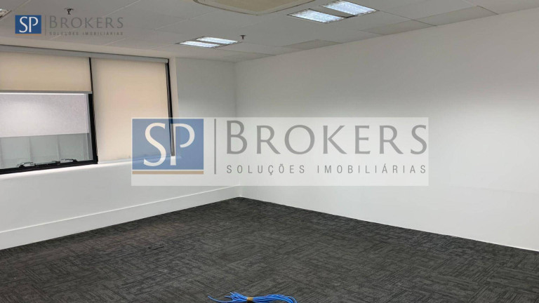Imagem Sala Comercial à Venda ou Locação, 225 m² em Itaim Bibi - São Paulo Imagem Sala Comercial à Venda ou Locação, 225 m² em Itaim Bibi - São Paulo