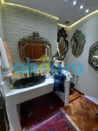 Imagem Apartamento com 3 Quartos à Venda, 300 m² em Copacabana - Rio De Janeiro Imagem Apartamento com 3 Quartos à Venda, 300 m² em Copacabana - Rio De Janeiro