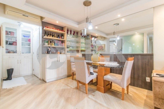 Imagem Apartamento com 2 Quartos à Venda, 73 m² em Jardim Lindóia - Porto Alegre Imagem Apartamento com 2 Quartos à Venda, 73 m² em Jardim Lindóia - Porto Alegre