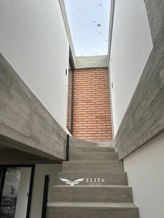 Imagem Casa com 3 Quartos à Venda, 165 m² em Itacolomi - Balneário Piçarras