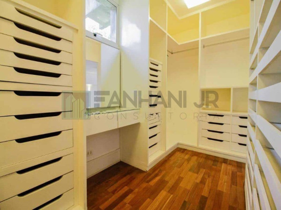 Imagem Casa com 3 Quartos à Venda, 334 m² em Jardim Europa - São Paulo Imagem Casa com 3 Quartos à Venda, 334 m² em Jardim Europa - São Paulo