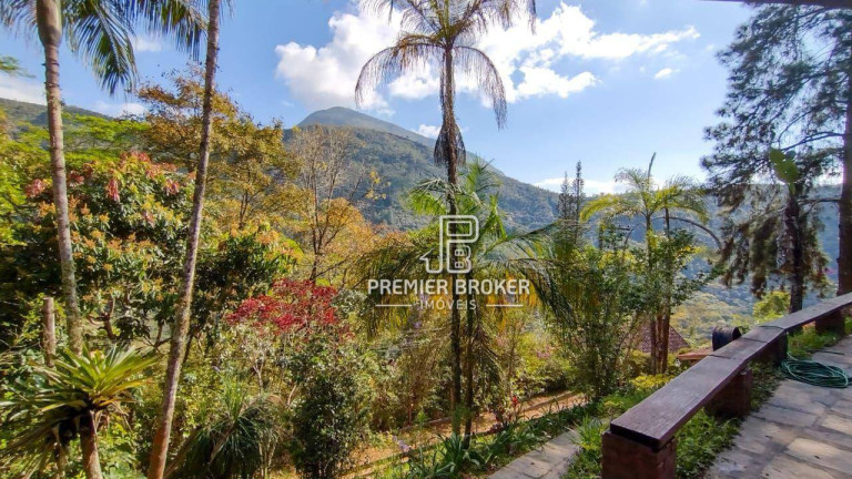 Imagem Casa com 4 Quartos à Venda, 249 m² em Colônia Alpina - Teresópolis
