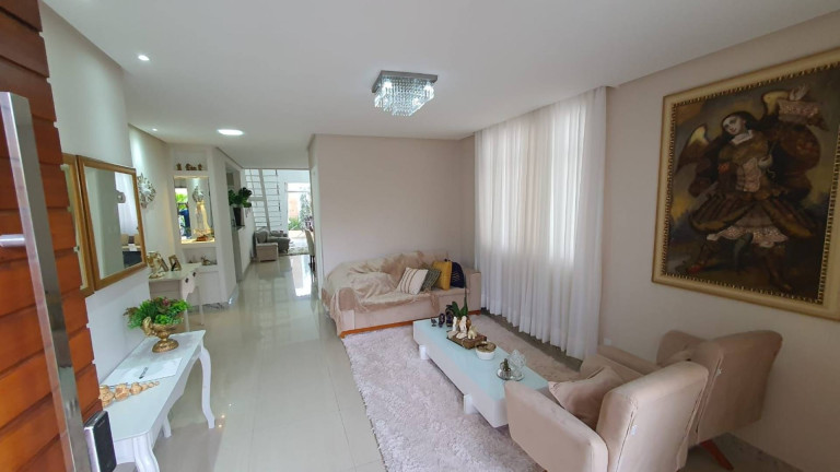 Casa com 5 Quartos à Venda, 225 m² em Atalaia - Aracaju