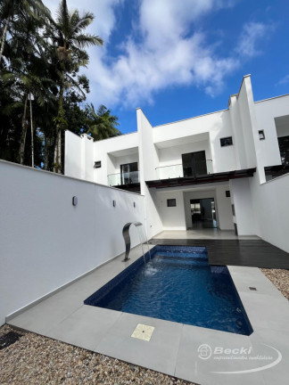 Imagem Casa com 3 Quartos à Venda, 160 m² em Atiradores - Joinville Imagem Casa com 3 Quartos à Venda, 160 m² em Atiradores - Joinville