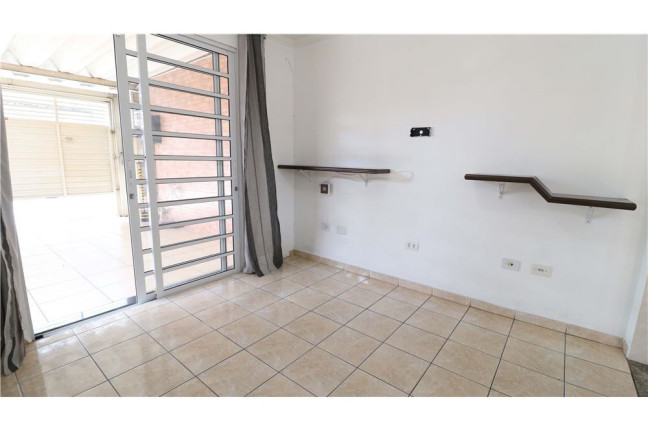 Imagem Casa com 2 Quartos à Venda,  em Campo Limpo - São Paulo