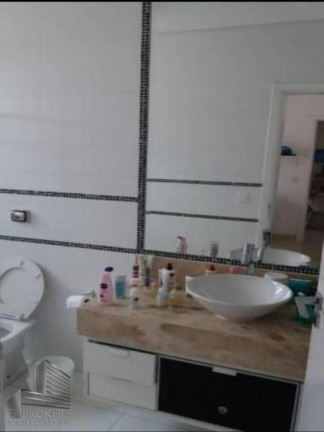 Imagem Casa de Condomínio com 3 Quartos à Venda, 216 m² em Iporanga - Sorocaba