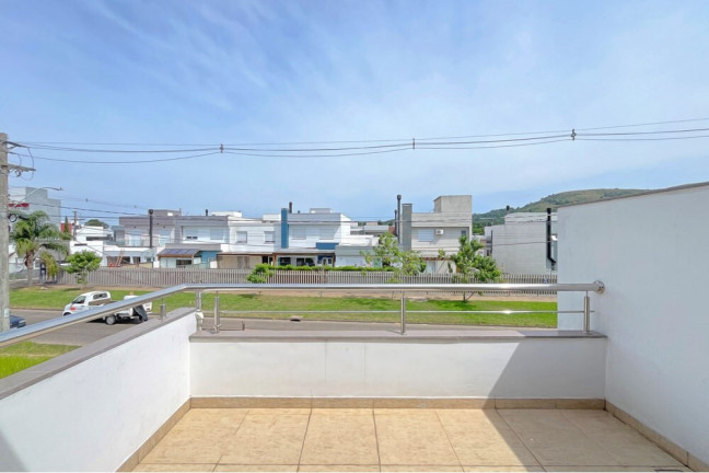 Imagem Casa com 3 Quartos à Venda, 154 m² em Hípica - Porto Alegre Imagem Casa com 3 Quartos à Venda, 154 m² em Hípica - Porto Alegre
