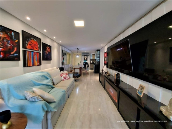 Imagem Apartamento com 3 Quartos à Venda, 248 m² em Agronômica - Florianópolis