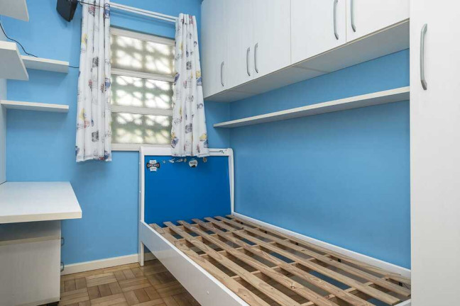 Imagem Imóvel com 3 Quartos à Venda, em Centro Histórico - Porto Alegre Imagem Imóvel com 3 Quartos à Venda, em Centro Histórico - Porto Alegre