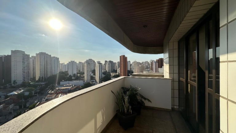 Imagem Cobertura com 3 Quartos à Venda, 472 m² em Moema - São Paulo