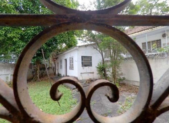 Imagem Imóvel com 7 Quartos para Alugar, 200 m² em Campo Grande - Rio De Janeiro