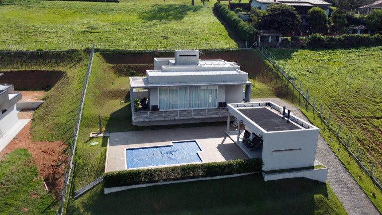 Casa com 4 Quartos à Venda,  em Jardim Das Palmeiras - Bragança Paulista