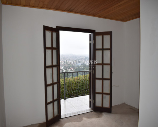 Imagem Casa com 6 Quartos à Venda, 260 m² em Região Do Atalaia - Campos Do Jordão