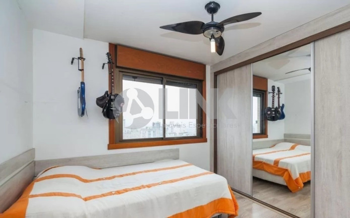Imagem Imóvel com 4 Quartos à Venda, 353 m² em Três Figueiras - Porto Alegre