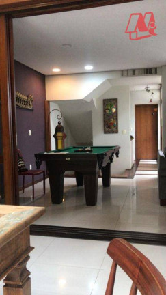Imagem Casa com 3 Quartos à Venda, 450 m² em Bela Vista - Porto Alegre