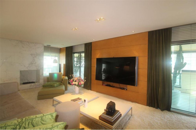 Apartamento com 3 Quartos à Venda, 386 m² em Vila Nova Conceição - São Paulo