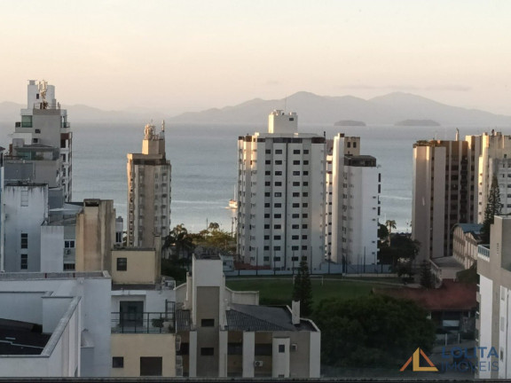 Imagem Cobertura com 3 Quartos à Venda, 173 m² em Centro - Florianópolis