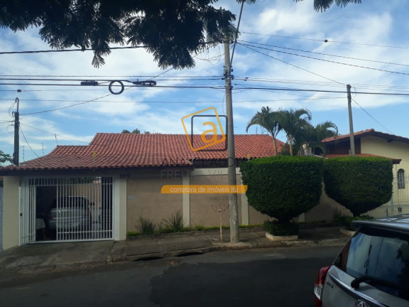 Casa com 3 Quartos à Venda,  em Parque Residencial Presidente Médici - Itu