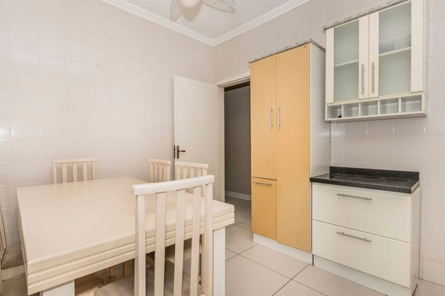 Imagem Apartamento com 2 Quartos à Venda, 79 m² em Menino Deus - Porto Alegre