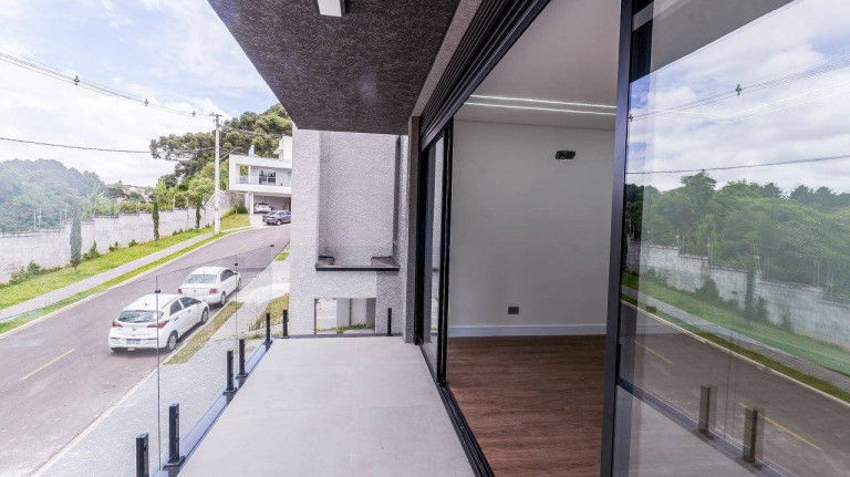 Casa de Condomínio com 4 Quartos à Venda, 190 m² em Santa Candida - Curitiba