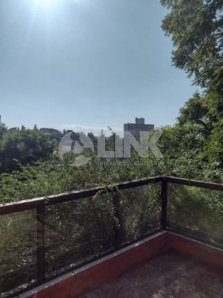 Imagem Imóvel com 3 Quartos à Venda, 214 m² em Jardim Lindóia - Porto Alegre