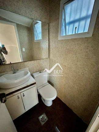 Imagem Casa com 3 Quartos à Venda, 180 m² em Boqueirão - Santos Imagem Casa com 3 Quartos à Venda, 180 m² em Boqueirão - Santos