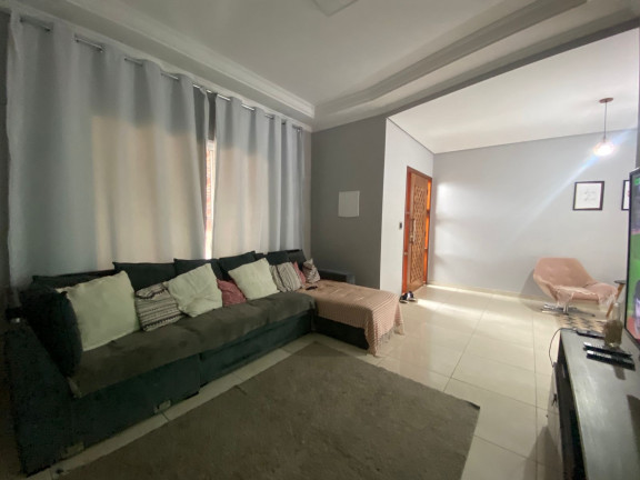 Imagem Casa com 2 Quartos à Venda,  em Village Engenheiro Campos - Tatuí