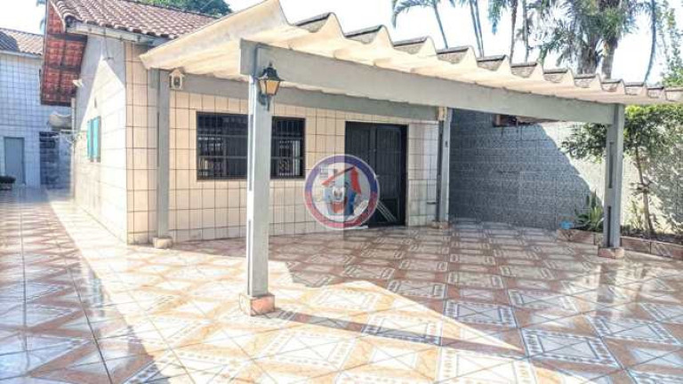 Casa com 3 Quartos à Venda, 167 m² em Balneário Regina Maria - Mongaguá