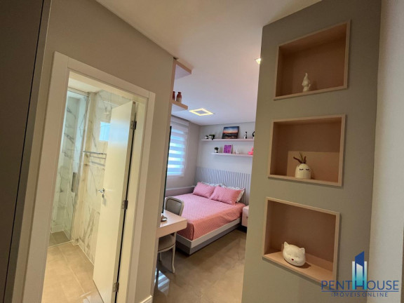 Imagem Apartamento com 3 Quartos à Venda, 190 m² em Pioneiros - Balneário Camboriú